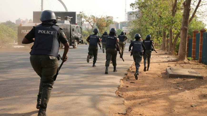 Ebonyi Police Dislodges IPOB, ESN, While Trying To Enforce Illegal Sit-At-Home Order---Ebonyi Police