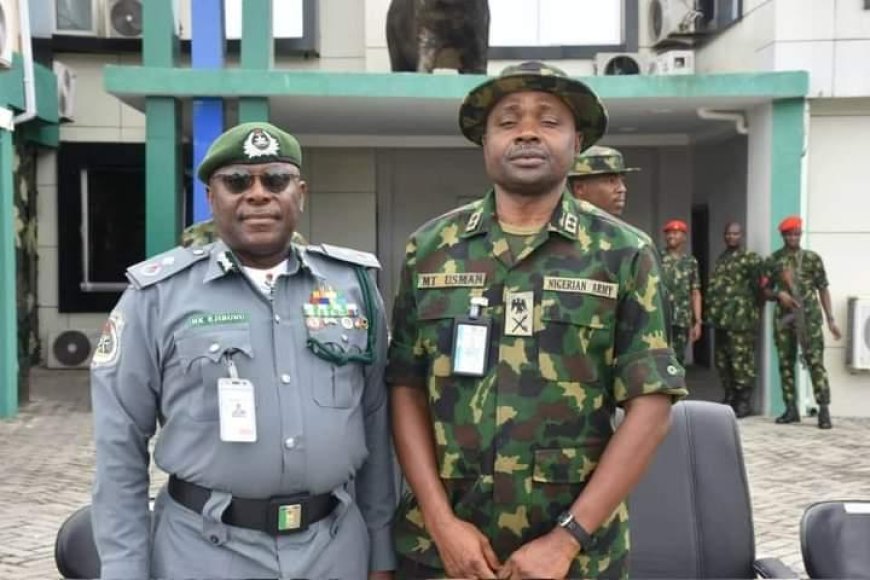 Army Pledges To Partner With Customs To End Arms Trafficking, Smuggling In Nigeria