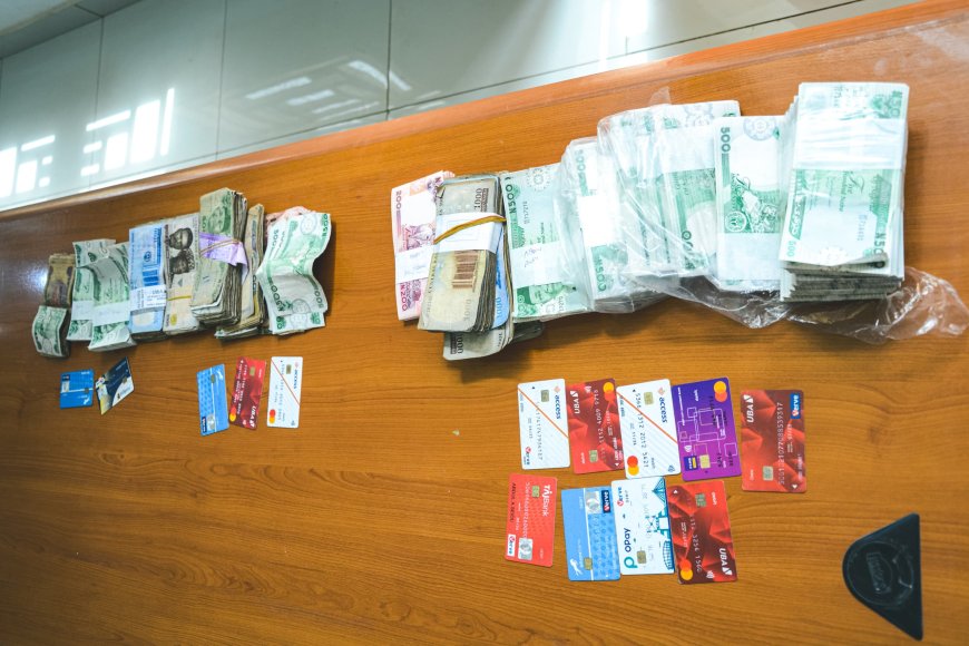 EFCC Arrests Three For Suspected Dollar Racketeering In Kaduna 